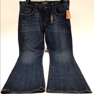 Lucky Women’s Jeans.